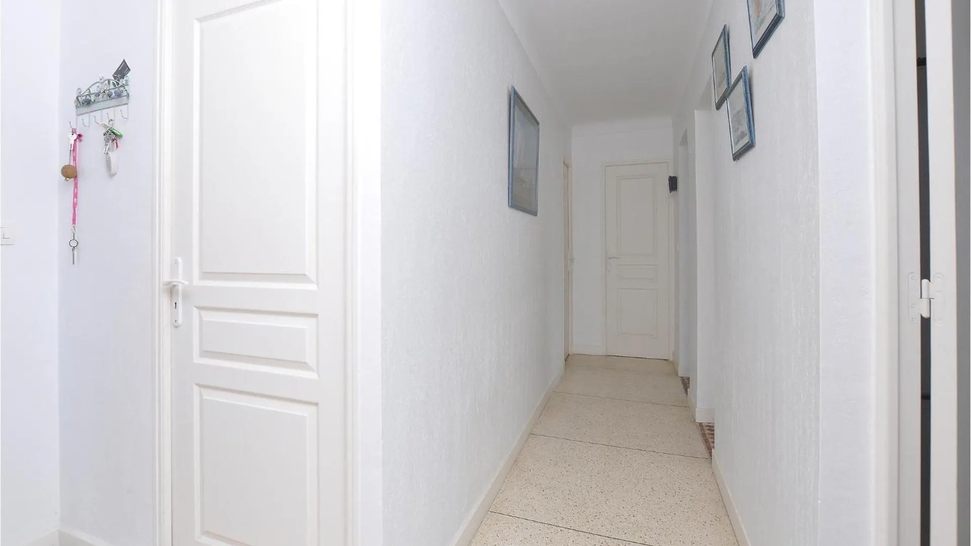 Awesome Home In Roquebrune-Sur-Argens With Wi-Fi Saint-Peïre-sur-Mer Frankrike