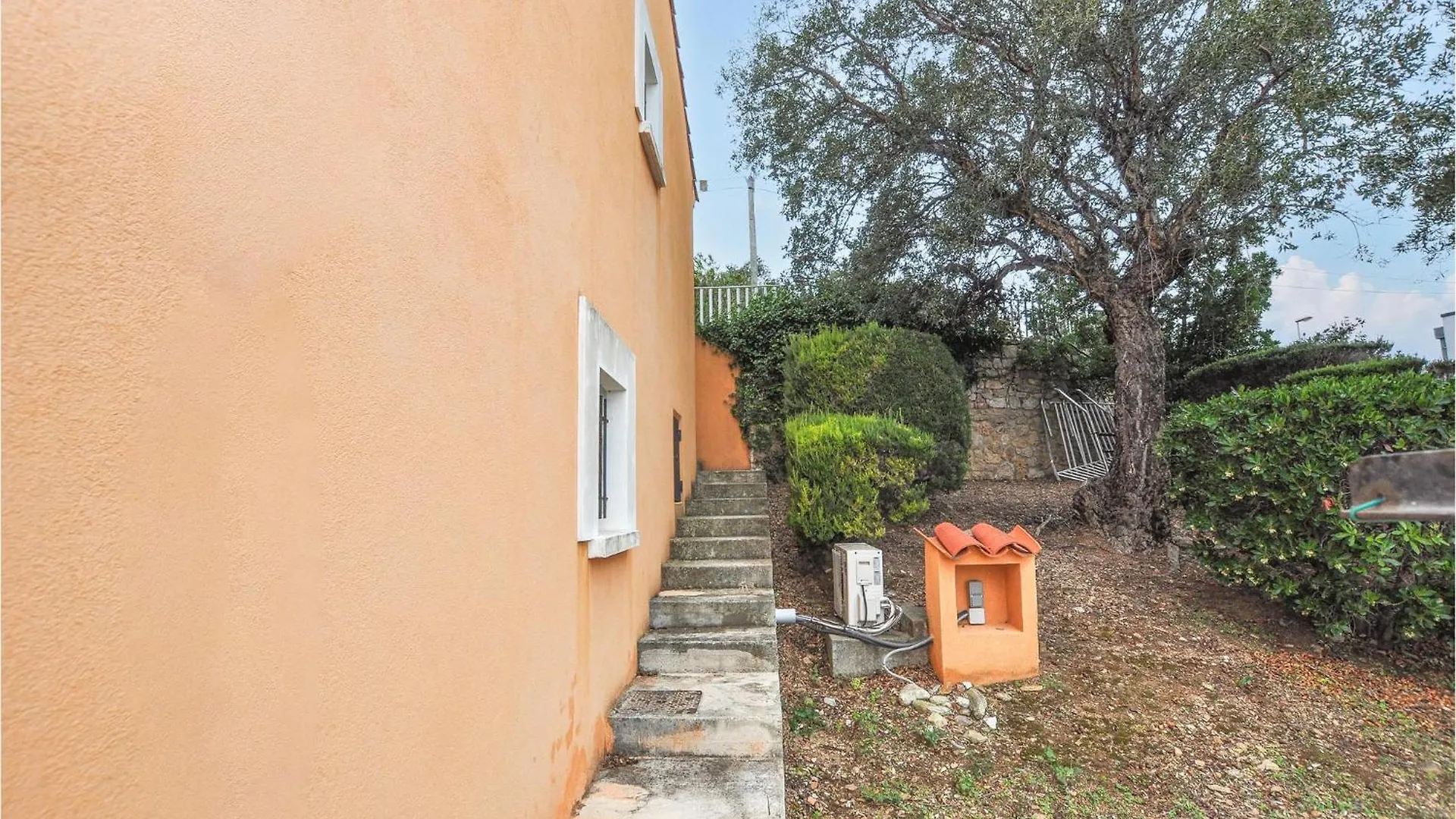Awesome Home In Roquebrune-Sur-Argens With Wi-Fi Saint-Peire-sur-Mer Holiday home