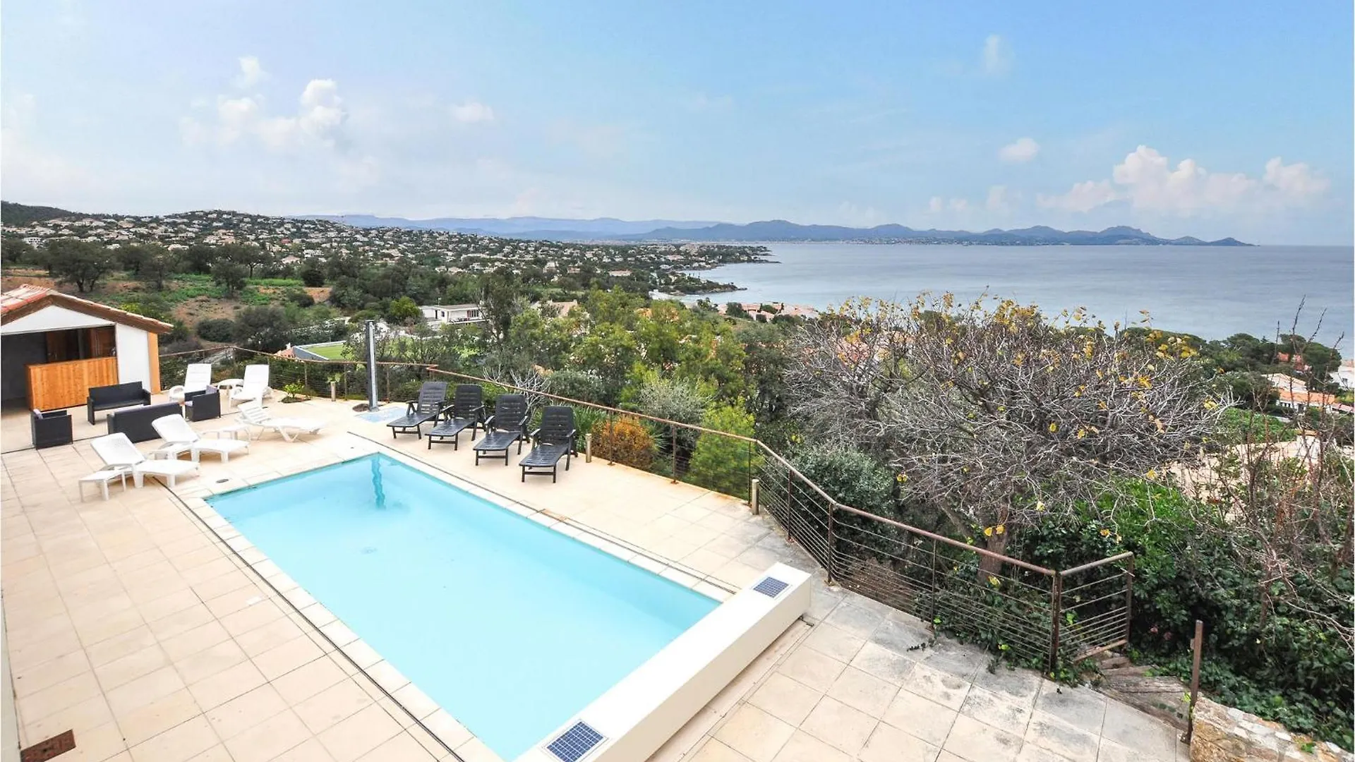 Awesome Home In Roquebrune-Sur-Argens With Wi-Fi Saint-Peire-sur-Mer